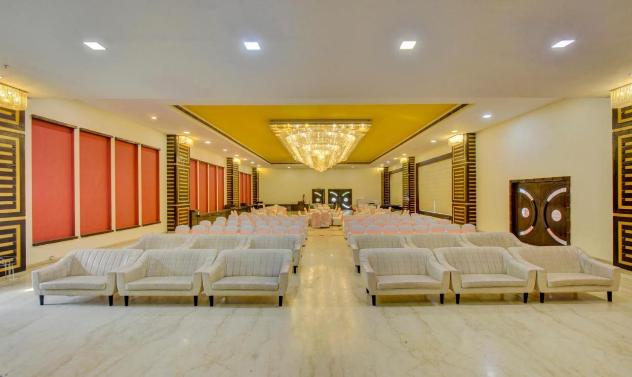 Treebo Elysee, Patel Nagar 데라둔 외부 사진